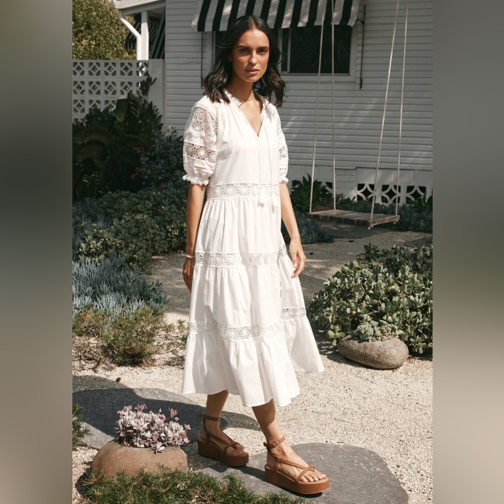 en saison white dress size small, lined, tassels, midi length